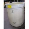 Image 1 : 8 GALLON MEDALTA CROCK