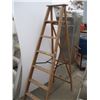 Image 1 : WOODEN 7' STEPLADDER