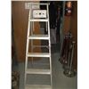 Image 1 : 6' ALUMINUM STEPLADDER