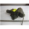 Image 1 : BABCO 624 4" BENCH VISE