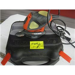 BLACK & DECKER SANDER IN CASE