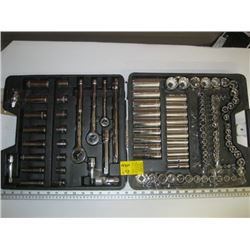 CRAFTSMAN CASED TOOL SET