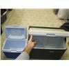 Image 2 : SMALL COLEMAN COOLER & A RUBBERMAID COOLER