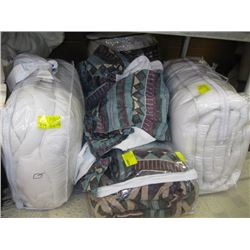 ASST. BEDDING, QUILTS, ETC.