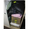Image 1 : MISC. BEDDING, PILLOWS, ETC.