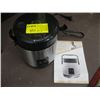 Image 1 : WOLFGANG PUCK RICE COOKER