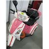 Image 1 : DAYMAK ELECTRIC ROADSTAR 3 WHEEL SCOOTER WITH ONLY 100 KM'