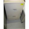 Image 1 : 2 DRAWER LEGAL FILING CABINET