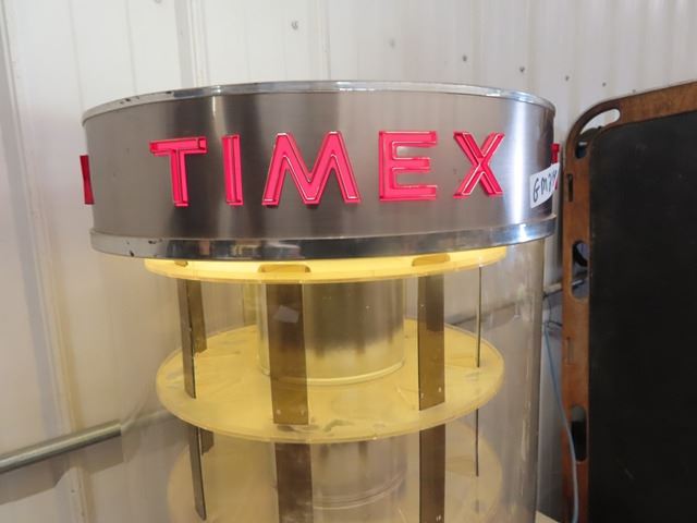 Timex Counter Light Up Display Case - NO KEY 37