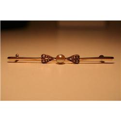 lovely brooch with seedpearls red gold #1460433