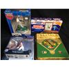 Image 1 : SPORTS COLLECTIBLES LOT