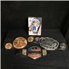 Image 1 : WRESTLING COLLECTIBLES LOT