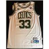 Image 3 : LARRY BIRD AUTOGRAPHED BOSTON CELTICS JERSEY (LARRY BIRD HOLO)