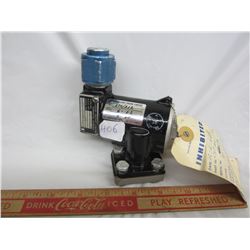 Vintage Aeroplane Hydraulic Part