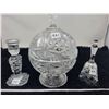 Image 3 : 3 pieces of crystal, candlestick holder, bell and covered candy dish