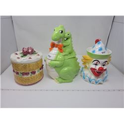 3 cookie jars