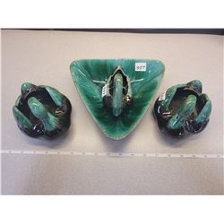 3 swans & dish, Blue Mountain