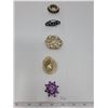Image 1 : 5 brooches