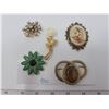 Image 2 : 5 brooches