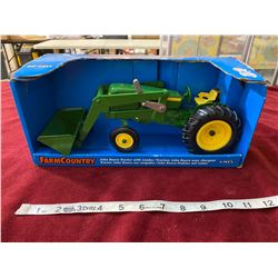Die Cast Farm Country John Deere Tractor w/ Loader 1/16 Scale