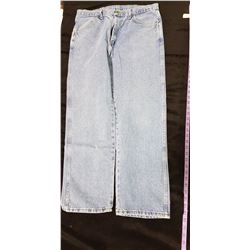2 Pairs 36-30 Rustler Jeans