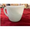 Image 3 : Fire King Cream And Sugar bowl set MA, USA