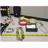 Image 2 : Assorted costume jewellery lot (bag)