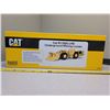 Image 2 : CAT 1:50 scale mining loader