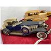 Image 2 : 1934 Vintage Cobalt Blue Duesenberg Model J Phaeton Jim Beam Porcelain Decanter + Wooden Cras/Trucks