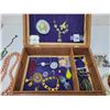 Image 7 : Jewellery box and contents