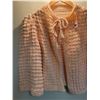 Image 3 : 37. Pink chenille bed jacket, medium