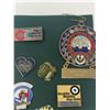 Image 4 : 67. Lot of carded lapel pins
