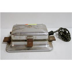 VINTAGE WAFFLE IRON WITH CORD