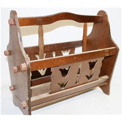 VINTAGE WOODEN MAGAZINE RACK
