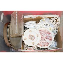 BIN OF ASSORTED GLASSWARE COLLECTIBLES