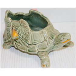 VINTAGE MCCOY POTTERY TURTLE
