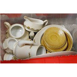 ASSORTED ENOCH WEDGEWOOD ENGLISH CHIBA TEA POT ETC