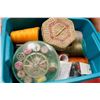 Image 1 : TUB OF ASSORTED SEWING NOTIONS