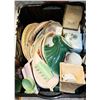 Image 1 : LARGE BIN ASSORTED VINTAGE CHINA AND COLLECTIBLES