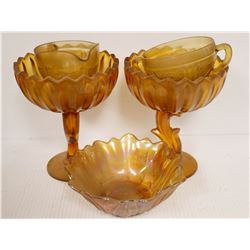 LOT OF DECORATIVE AMBER GLASS WARE
