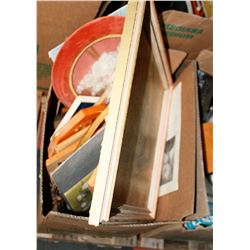 BOX OF ASSORTED VINTAGE PICTURES AND FRAMES