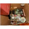 Image 1 : ESTATE BOX OF COLLECTIBLES