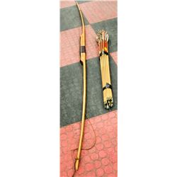 1950S HUNTING BOW WITH ARROWS