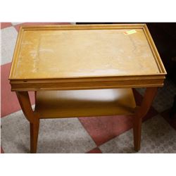 1940S MAPLE TEA SERVICE TABLE WITH SHELF