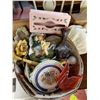 Image 1 : BASKET FULL OF ESTATE ITEMS