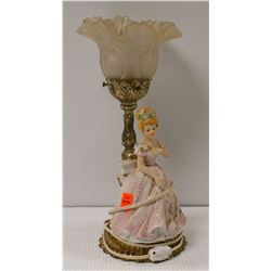 VINTAGE LAMP WITH PORCELAIN LADY 14 INCH TALL