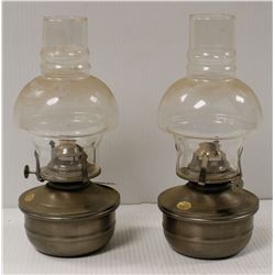 PAIR OF VINTAGE OIL LAMPS WITH GLASS SHADES