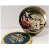 Image 1 : ANTIQUE WILLOW CRISP TIN FULL OF PINBACK BUTTONS