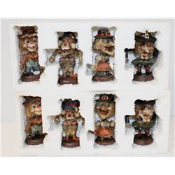 LIT OF SIX VINTAGE HALLOWEEN DECORATION FIGURES