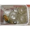 Image 1 : ASSORTED CLEAR CUT GLASS WITH BIRD STATUE